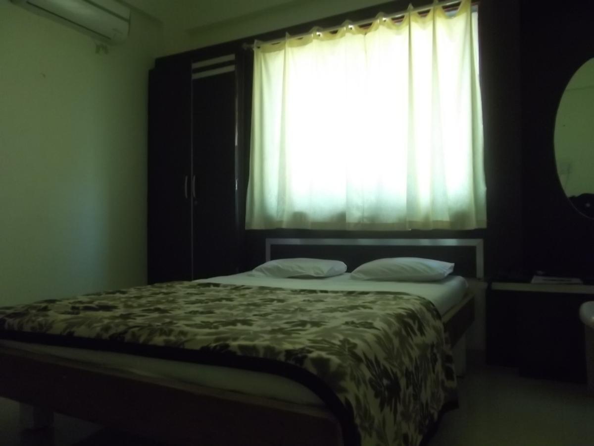 Hotel Rajyog Ranjangaon Ganpati Habitación foto